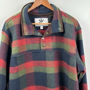 John Wayne Timeless Classic Fleece 1/4 Snap Red and Green Plaid Pullover Large